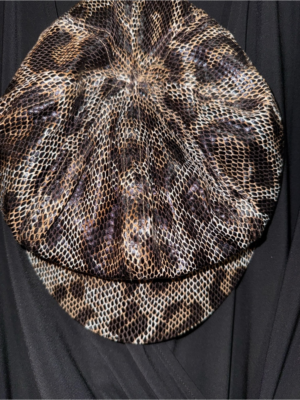 Cabby Hat Leopard-Pattern Reptile Print in Shades of Brown